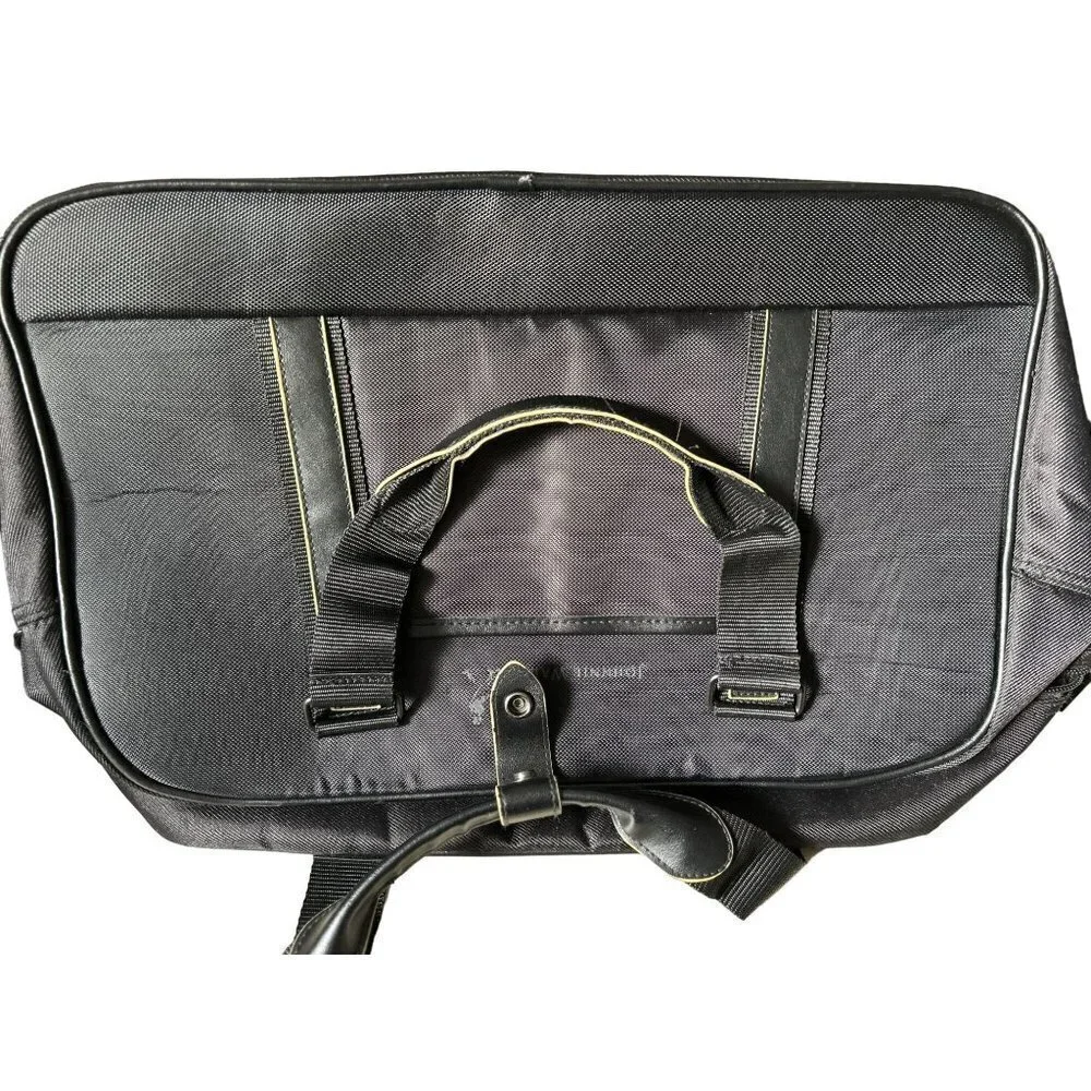 Johnnie Walker Travel Weekend Duffle Bag Black 18